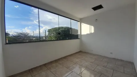 Salão Comercial para alugar em Perus