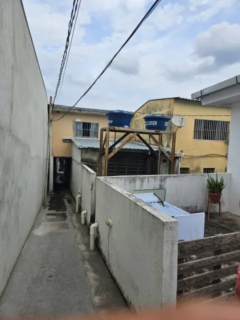 Prédio para vender em Perus
