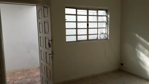 Prédio para vender em Perus