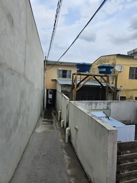 Prédio para vender em Perus