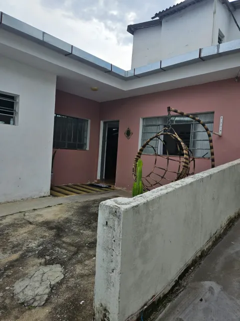 Prédio para vender em Perus