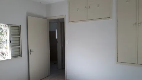 Prédio para vender em Perus