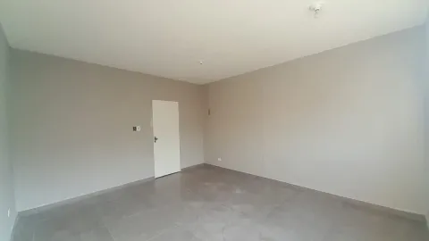 Sala comercial para alugar em Perus -Centro