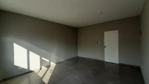 Sala comercial para alugar em Perus -Centro