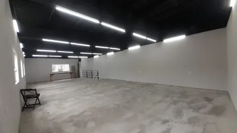 Salão Comercial Av Dr Sylvio de Campos - , 