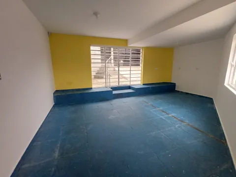 Casa Centro comercial do bairro de Perus - Perus, São Paulo