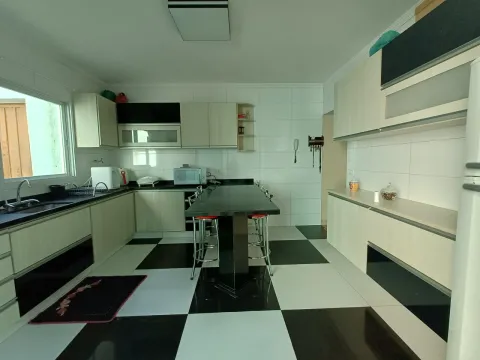 Casa Jardim Adelfiore - Perus, São Paulo