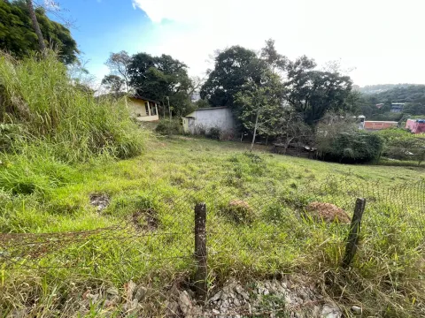 Terreno - Laranjeiras, Caieiras