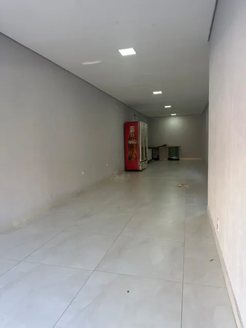 Salão Comercial em Novo Pinheirinho