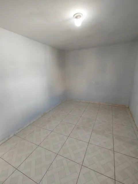 Casa para alugar em Jd dos Manacás