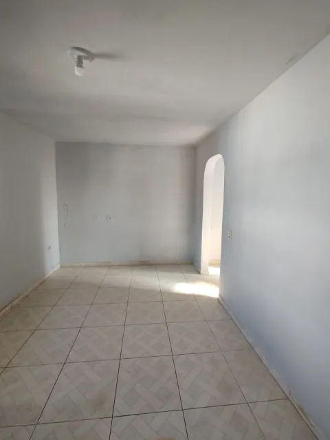 Casa para alugar em Jd dos Manacás