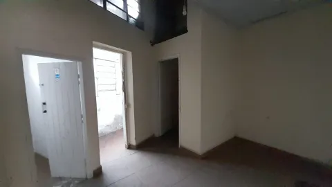 Salão Comercial para alugar em Vila Fanton