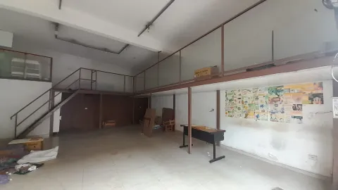 Salão Comercial para alugar em Vila Fanton