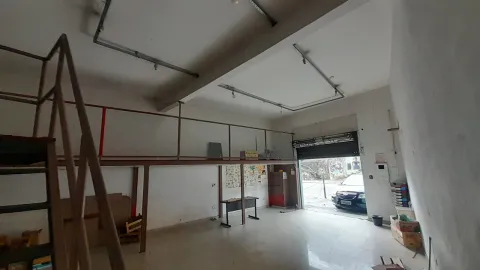 Salão Comercial para alugar em Vila Fanton