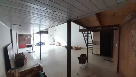 Salão Comercial para alugar em Vila Fanton