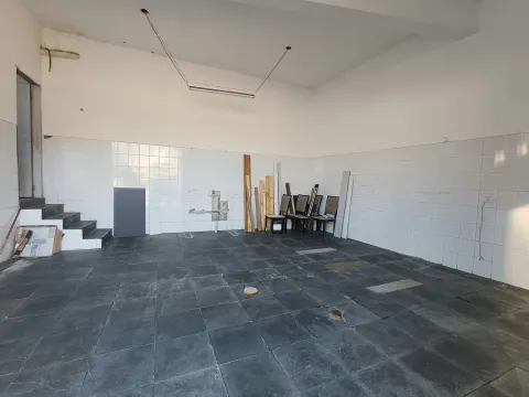 Salão Comercial para alugar em Perus