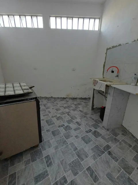 Salão Comercial para alugar em Perus
